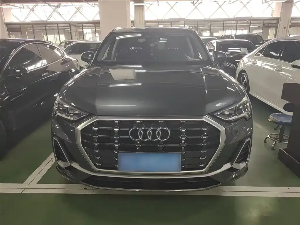 Audi Q3 2021 из CN, фото 3