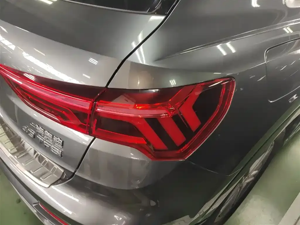Audi Q3 2021 из CN, фото 8