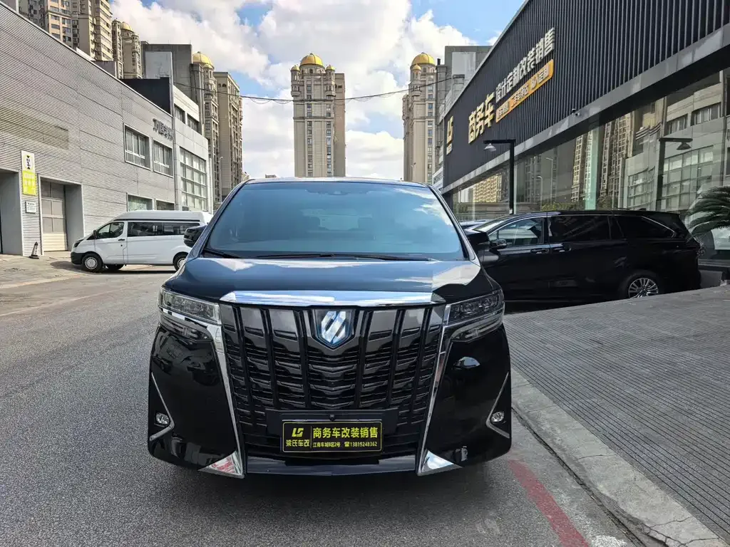 Toyota Alphard 2022 из CN, фото 3