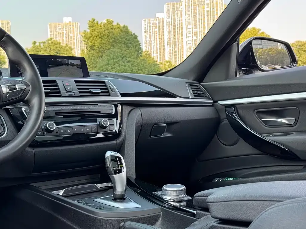 BMW 3 Series GT 2021 из CN, фото 10