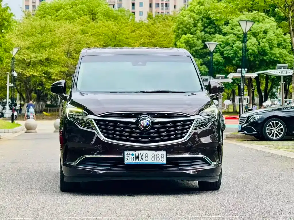 Buick GL8 2021 из CN, фото 2