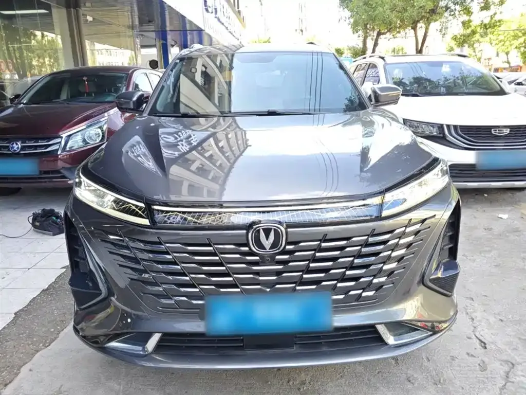 Changan CS75PLUS — фото 3