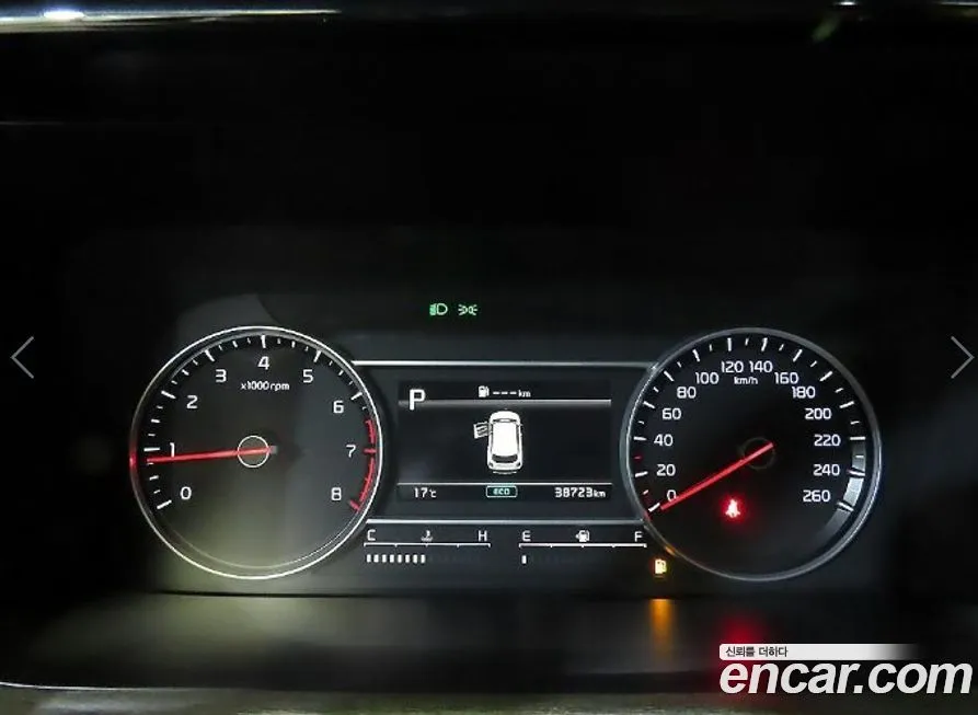Kia Sorento — фото 9