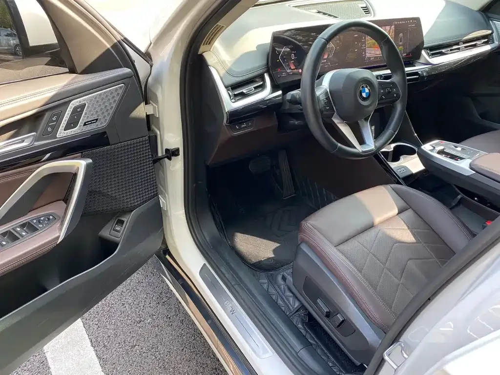 BMW X1 2023 из CN, фото 10