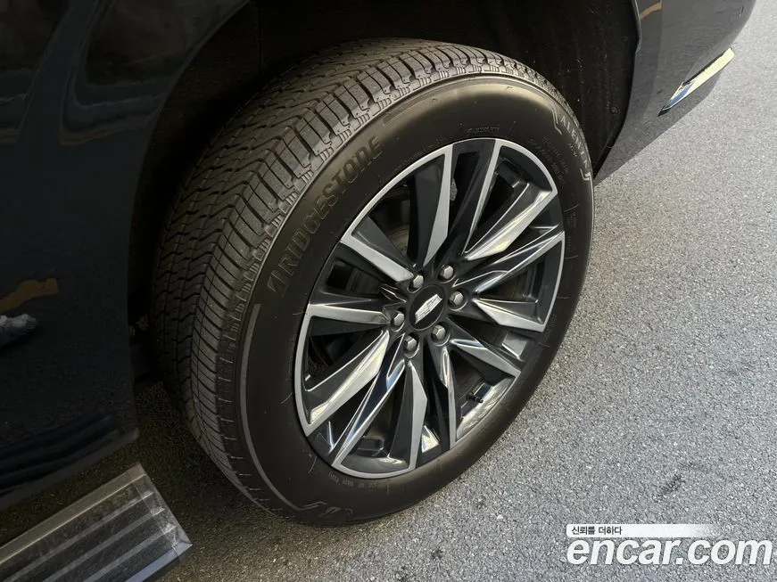 Cadillac Escalade 2022 из KR, фото 5