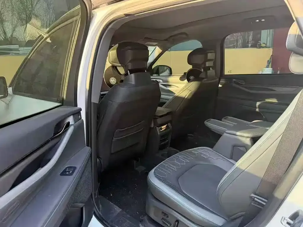 Ford Edge 2024 из CN, фото 7