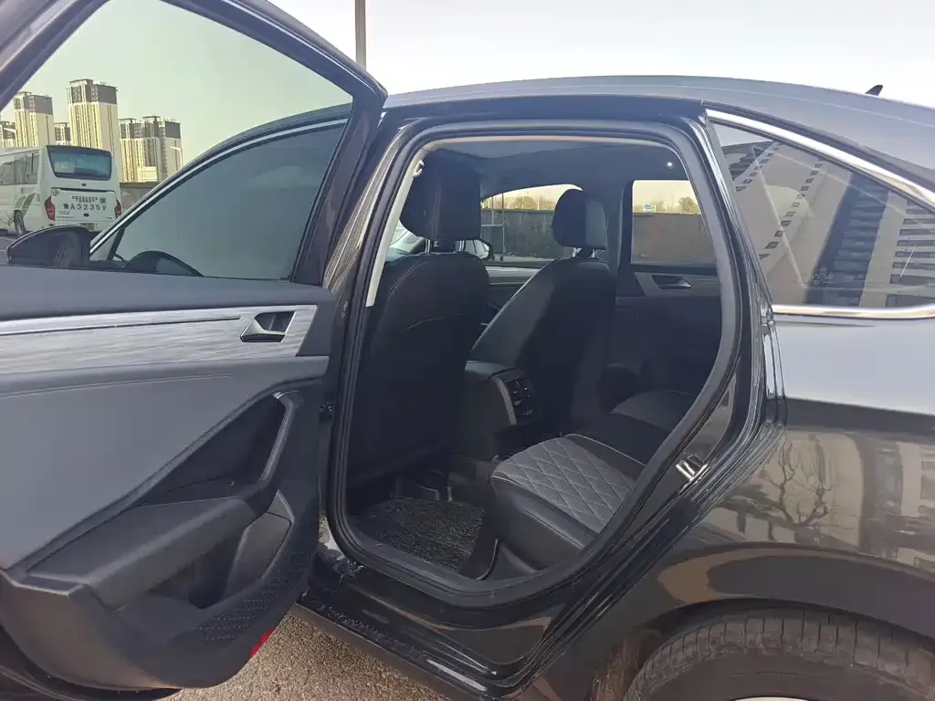 Volkswagen Sagitar 2023 из CN, фото 9