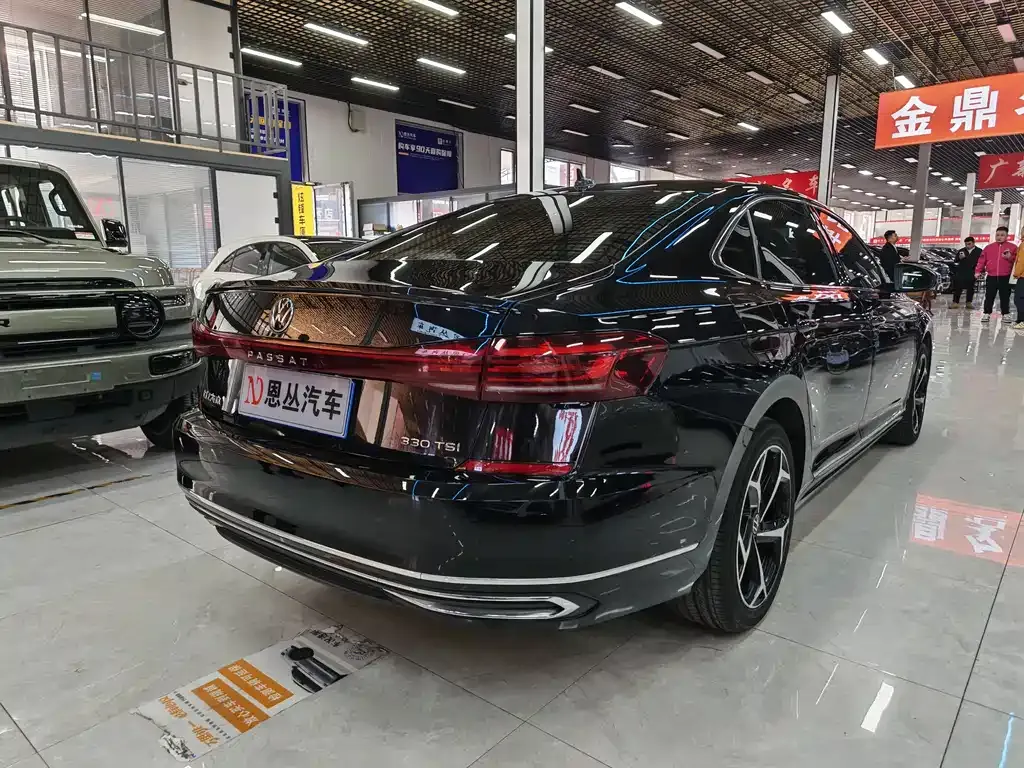 Volkswagen Passat 2023 из CN, фото 9