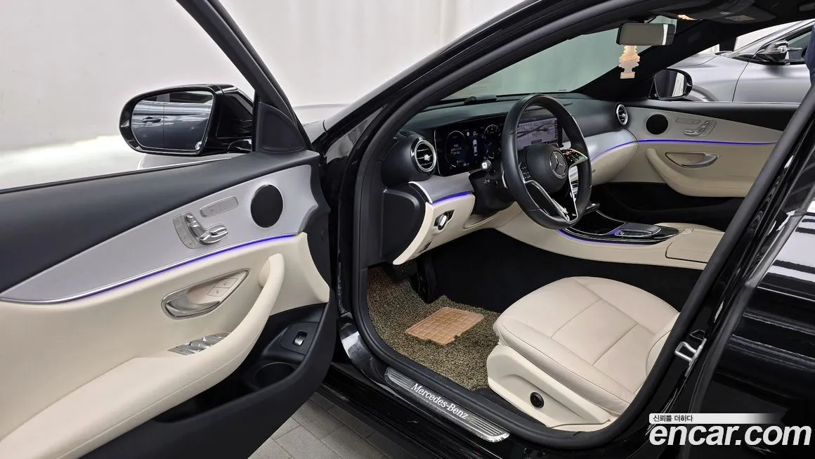 Mercedes-Benz E-Class — фото 10