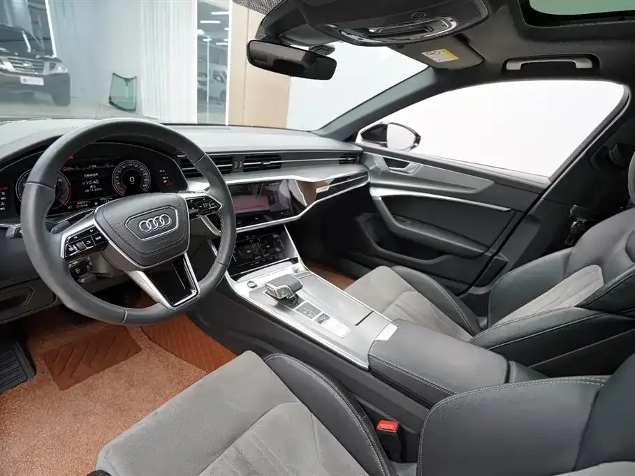 Audi A6L 2023 из CN, фото 3