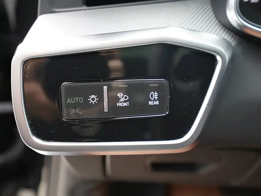 Audi A6L 2023 из CN, фото 6