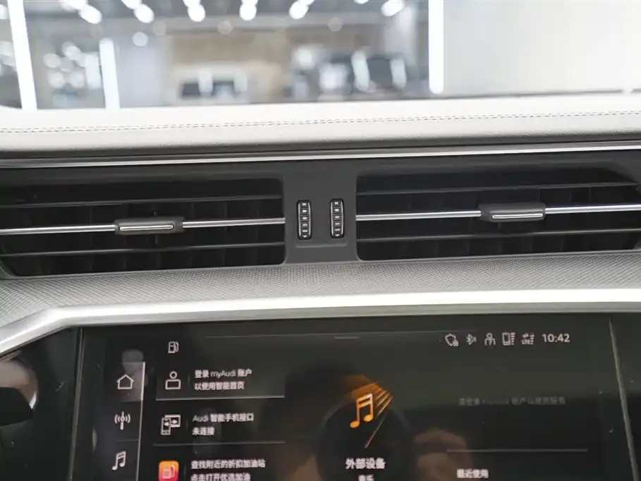 Audi A6L 2023 из CN, фото 8