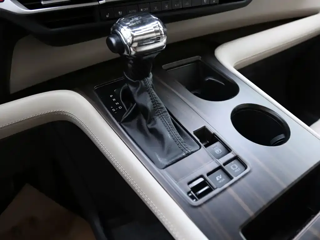 Toyota Sienna 2022 из CN, фото 8