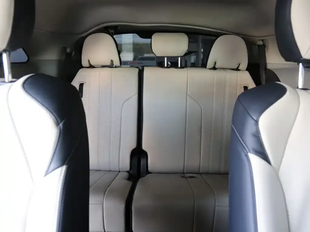 Toyota Sienna 2022 из CN, фото 9