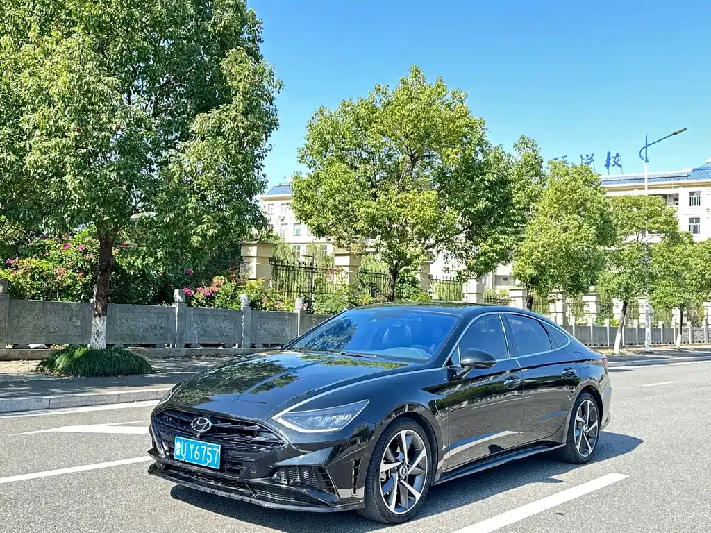 Hyundai Sonata 2023 из CN, фото 1