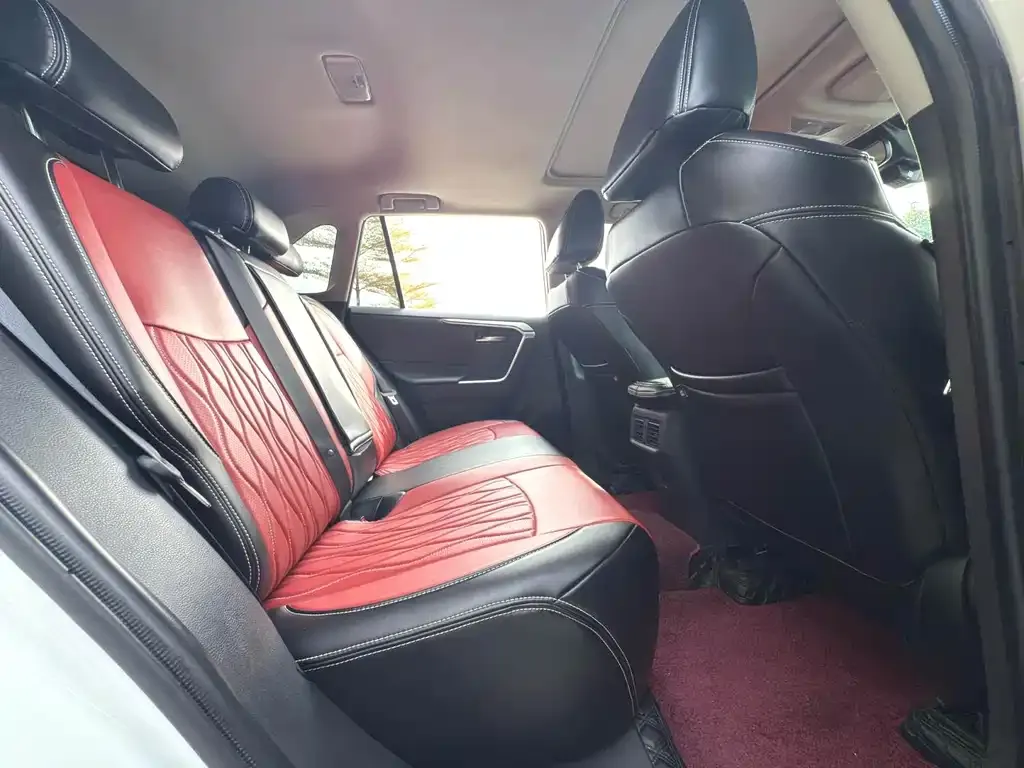 Toyota RAV4 2022 из CN, фото 7