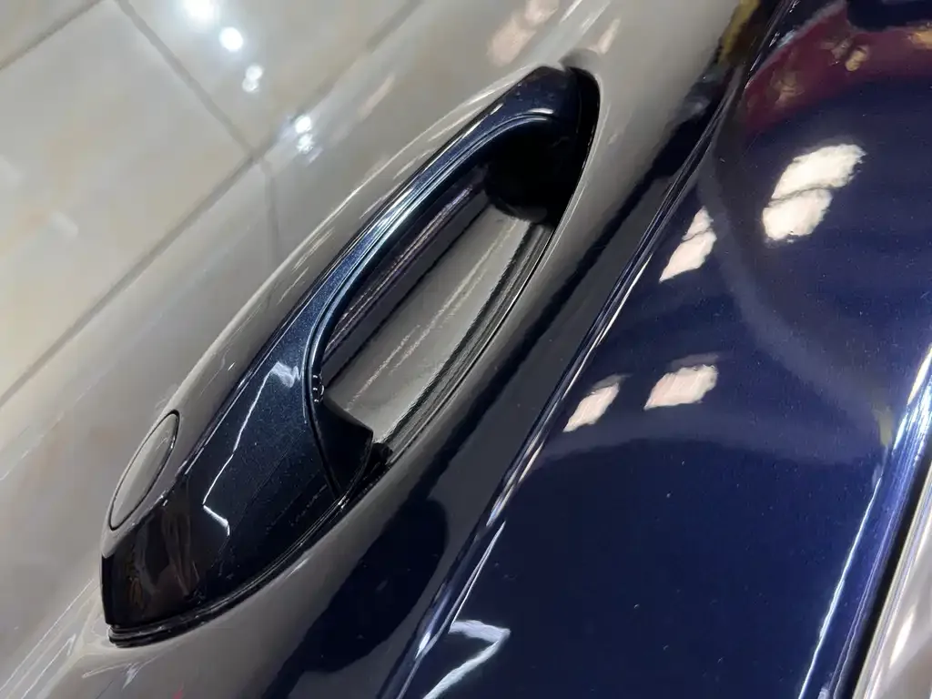 BMW 5 Series 2021 из CN, фото 7