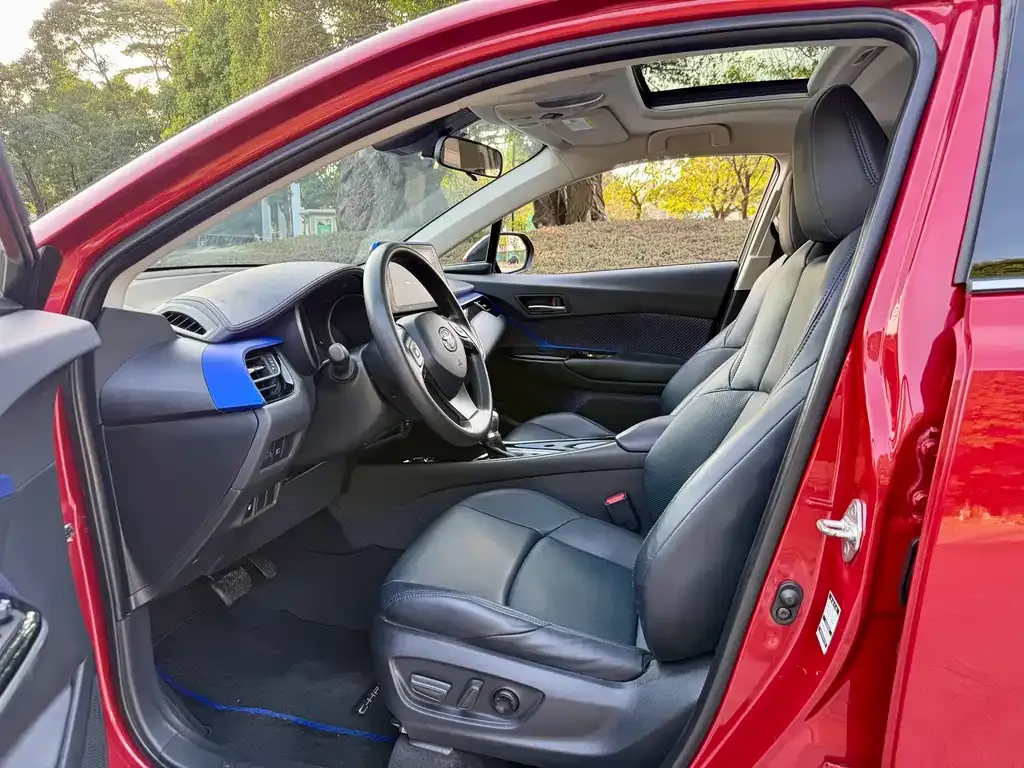 Toyota C-HR 2021 из CN, фото 9