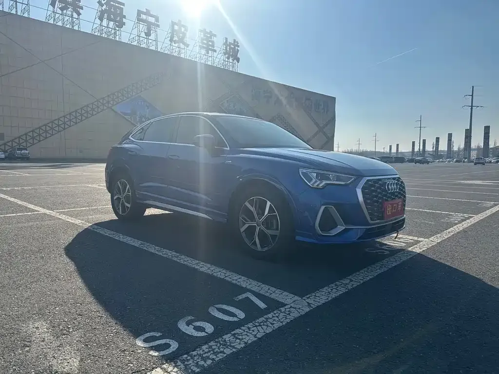 Audi Q3 2021 из CN, фото 3