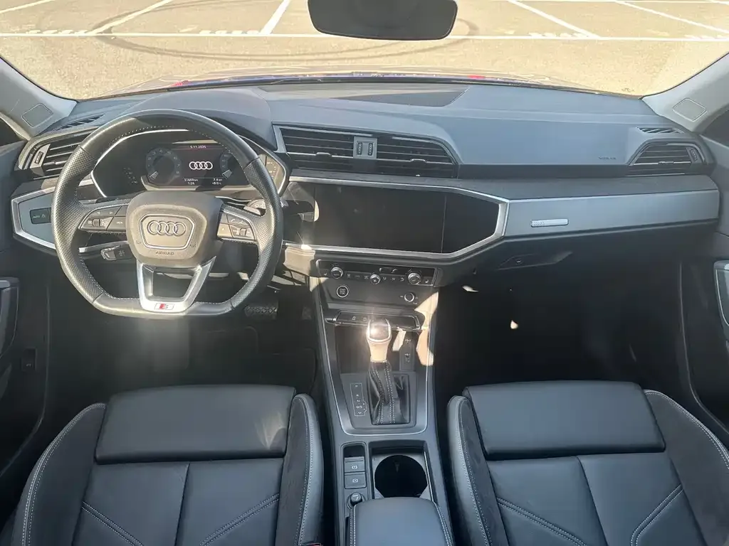 Audi Q3 2021 из CN, фото 6