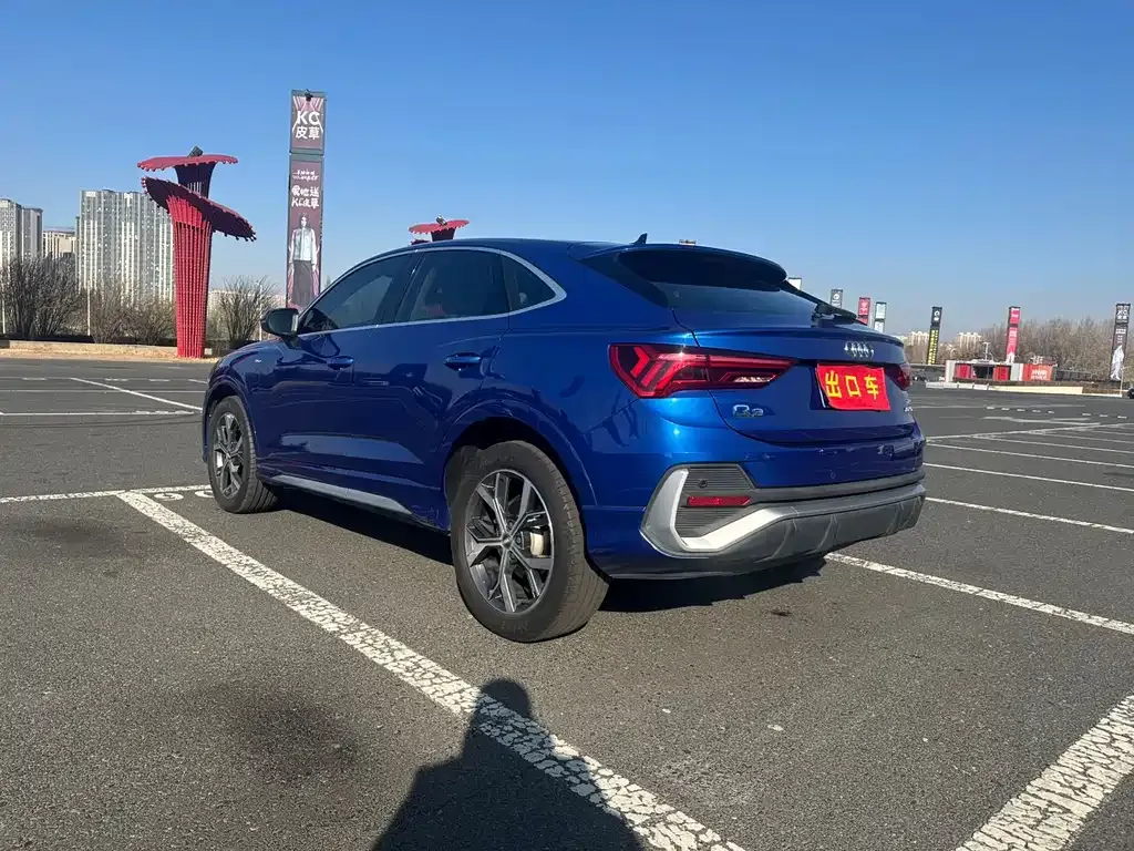 Audi Q3 2021 из CN, фото 7