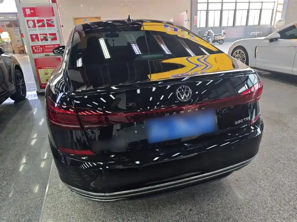 Volkswagen Passat 2023 из CN, фото 6