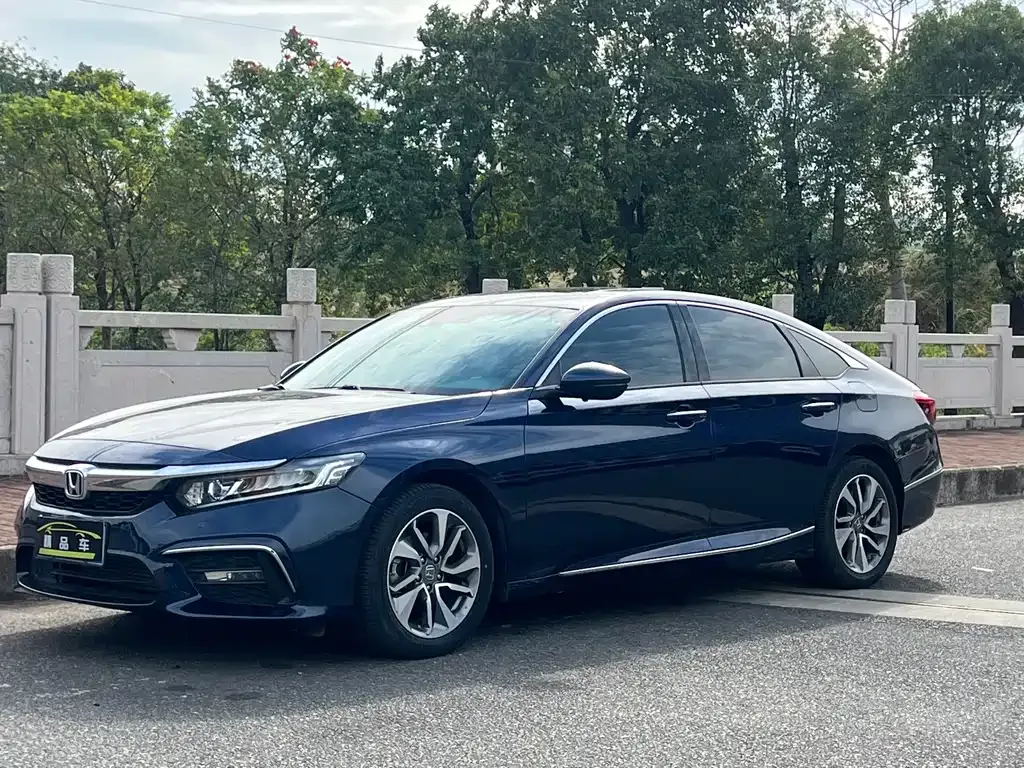 Honda Inspire — фото 1