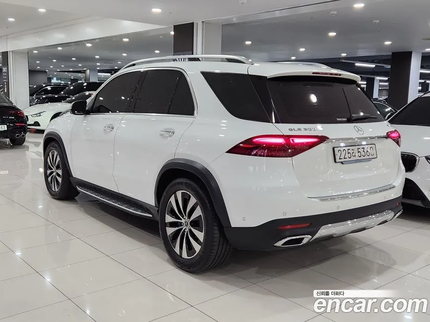 Mercedes-Benz GLE-Class — фото 2
