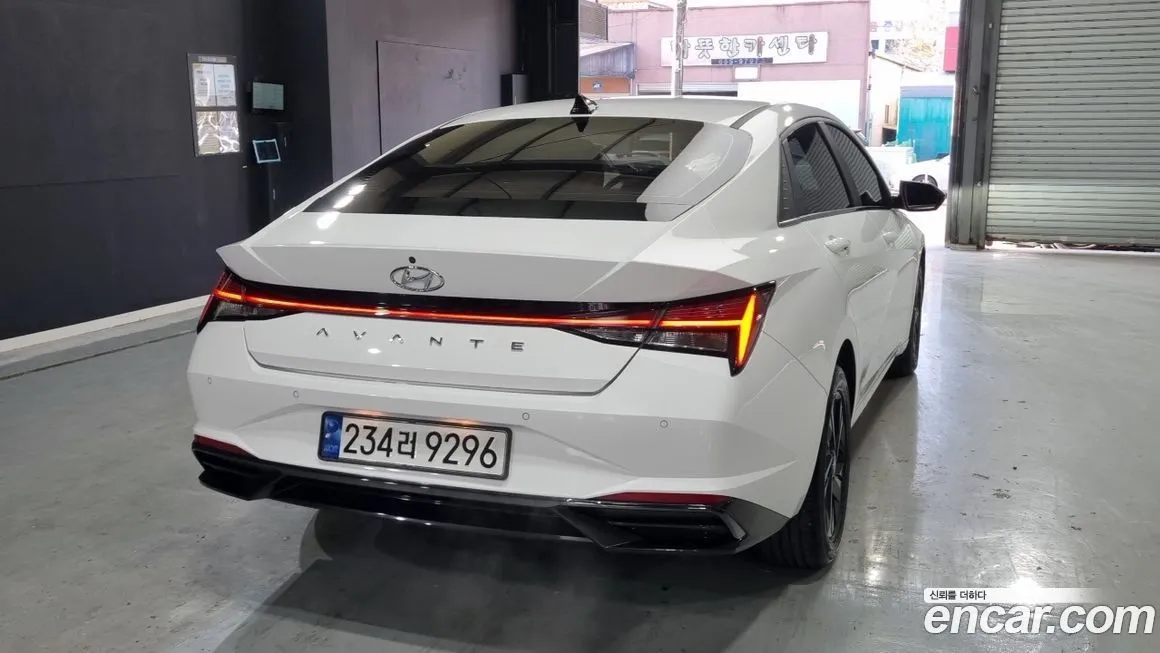 Hyundai AVANTE — фото 2