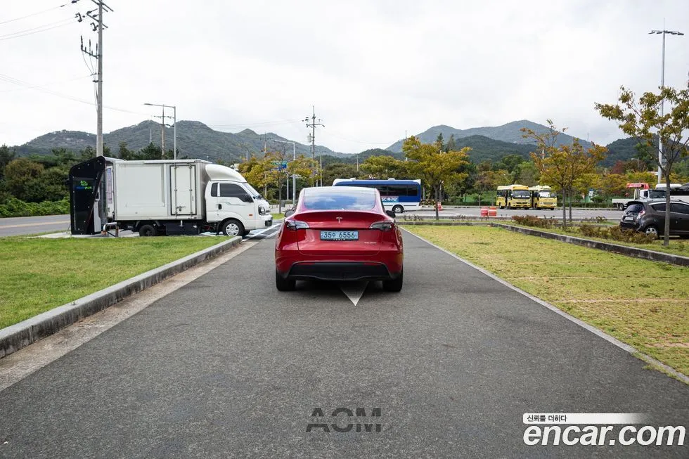 Tesla Model Y 2021 из KR, фото 7