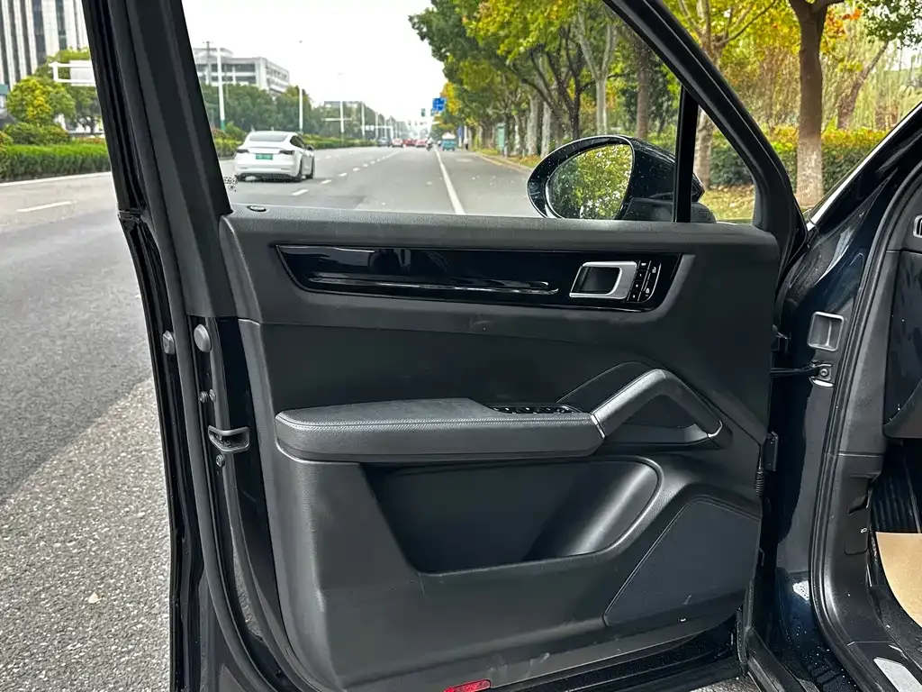 Porsche Cayenne 2021 из CN, фото 9