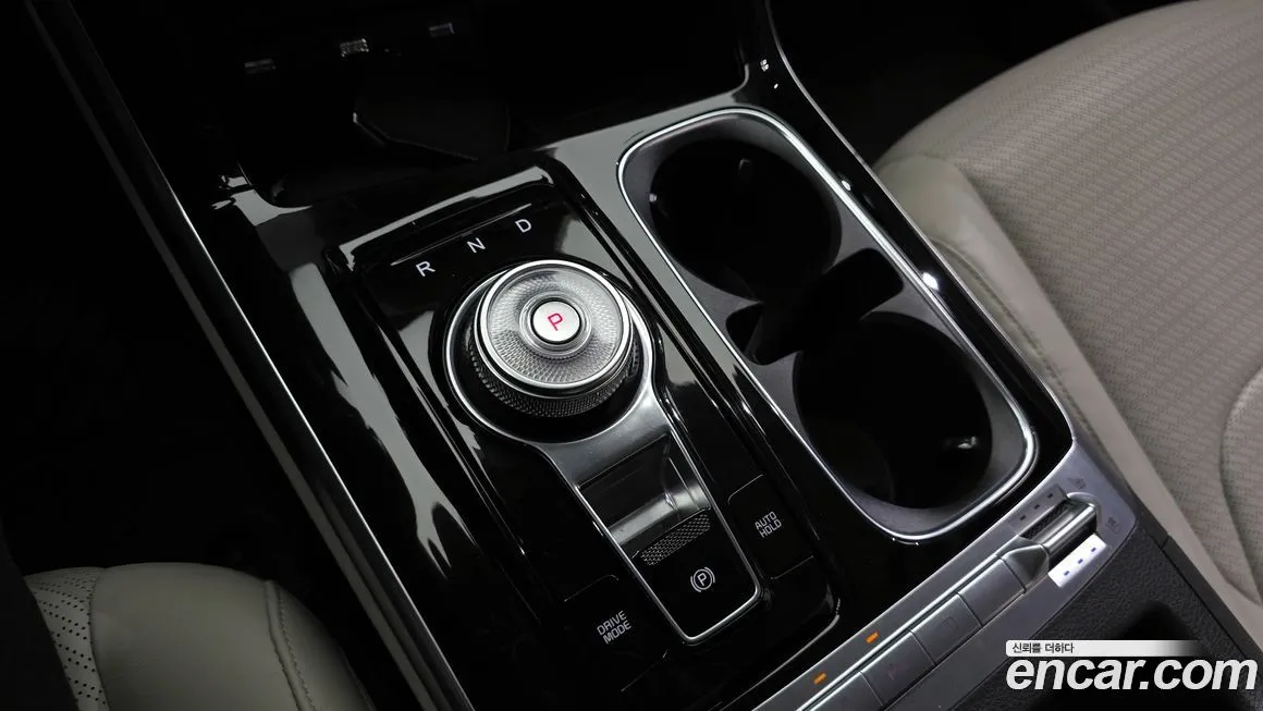 Kia Carnival — фото 9