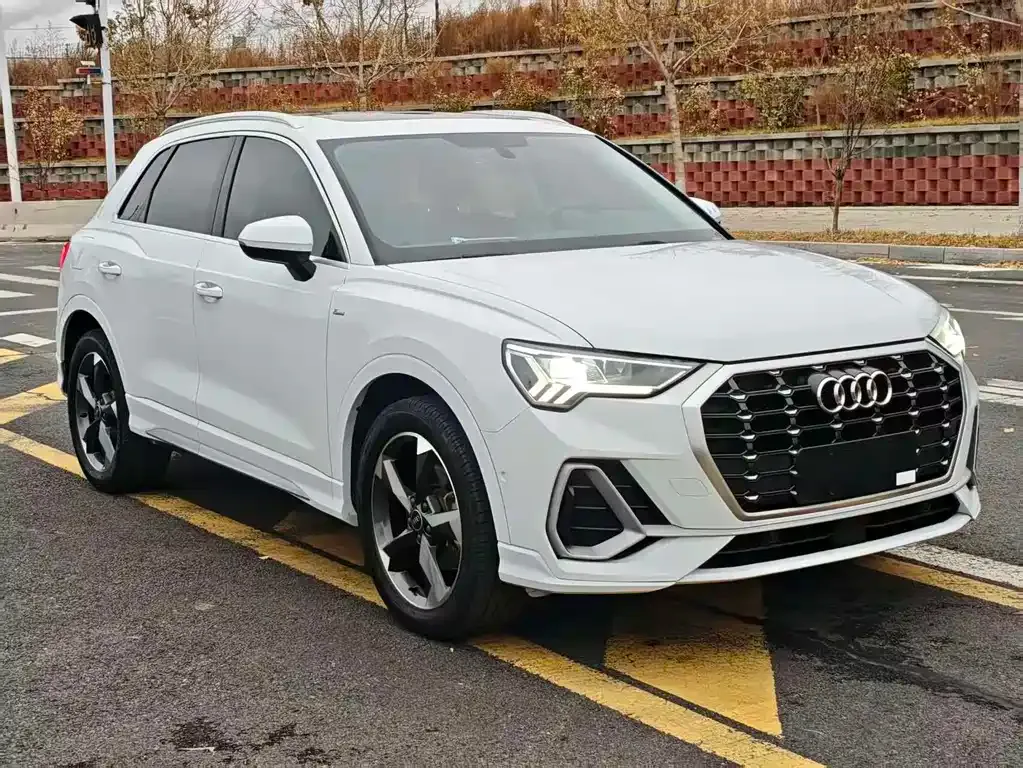 Audi Q3 — фото 3