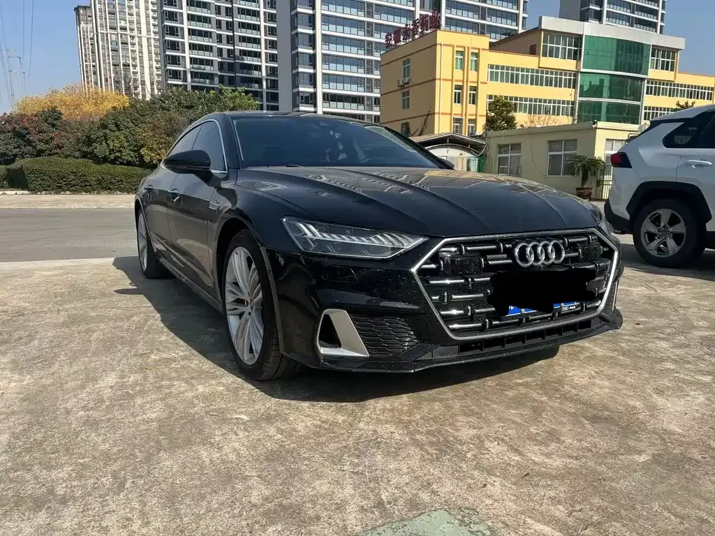 Audi A7L 2024 из CN, фото 3