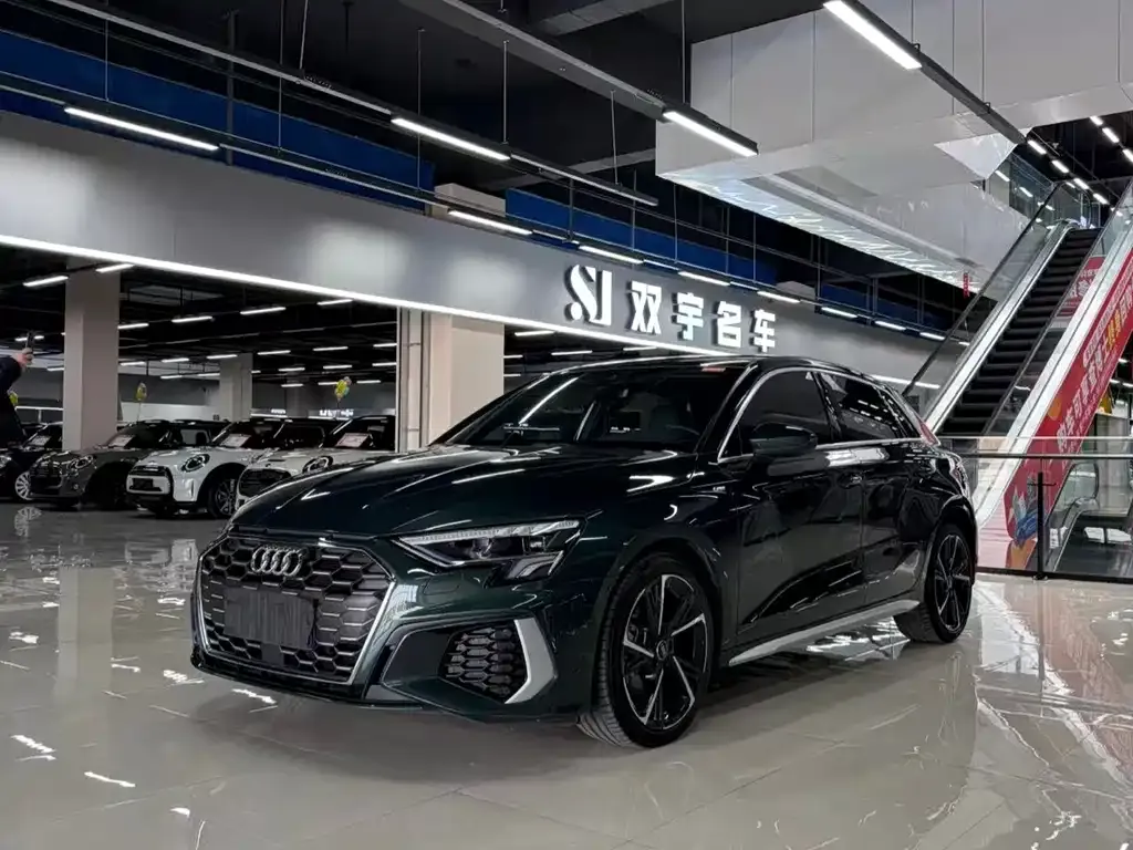 Audi A3 2024 из CN, фото 1