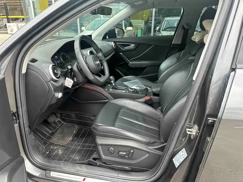 Audi Q2L 2022 из CN, фото 9