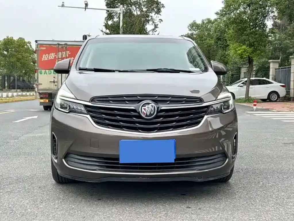 Buick GL8 2021 из CN, фото 2