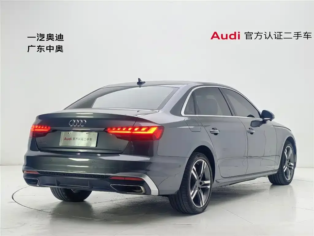 Audi A4L 2021 из CN, фото 4