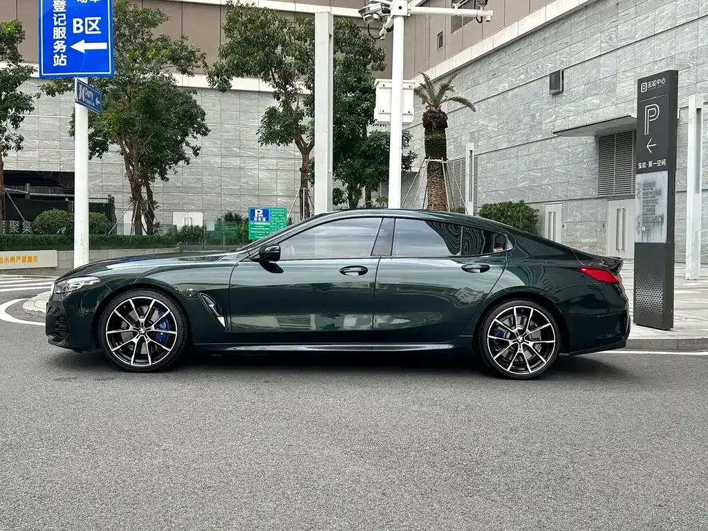BMW 8 Series 2024 из CN, фото 2