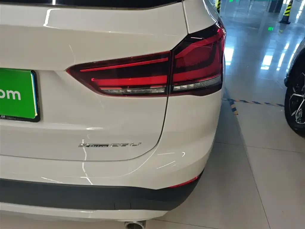 BMW X1 2021 из CN, фото 8