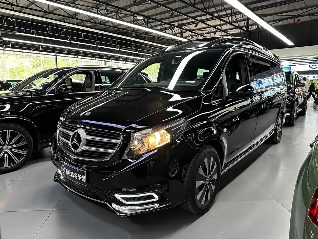 Mercedes-Benz Vito — фото 1