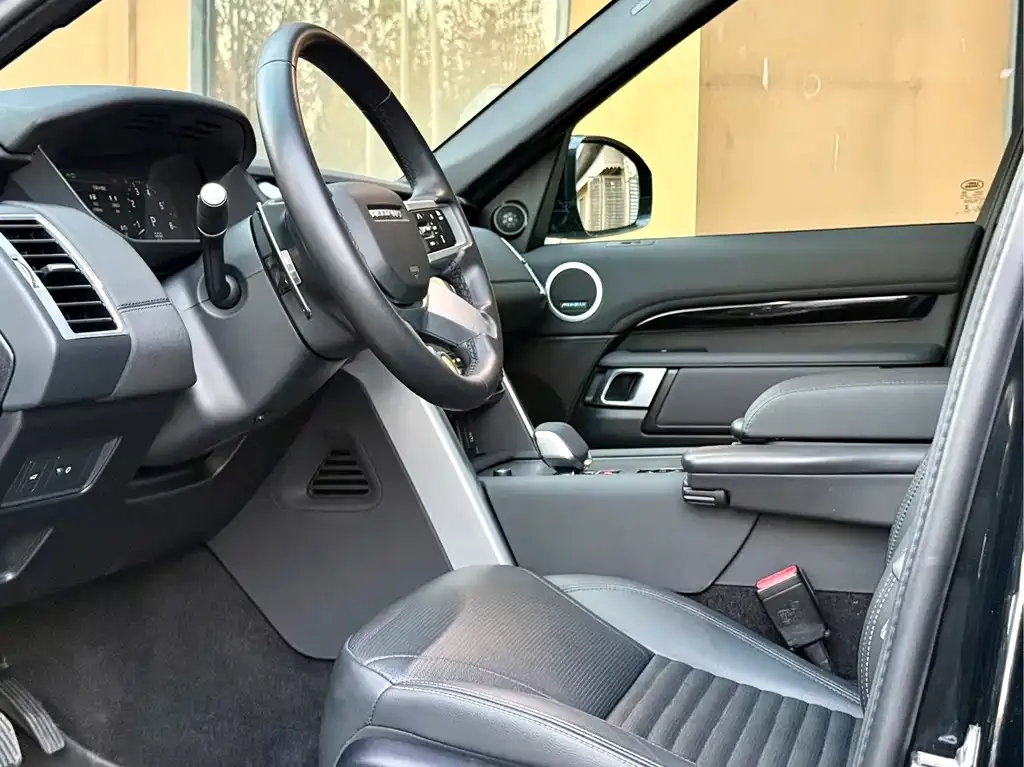 Land Rover Discovery 2025 из CN, фото 4