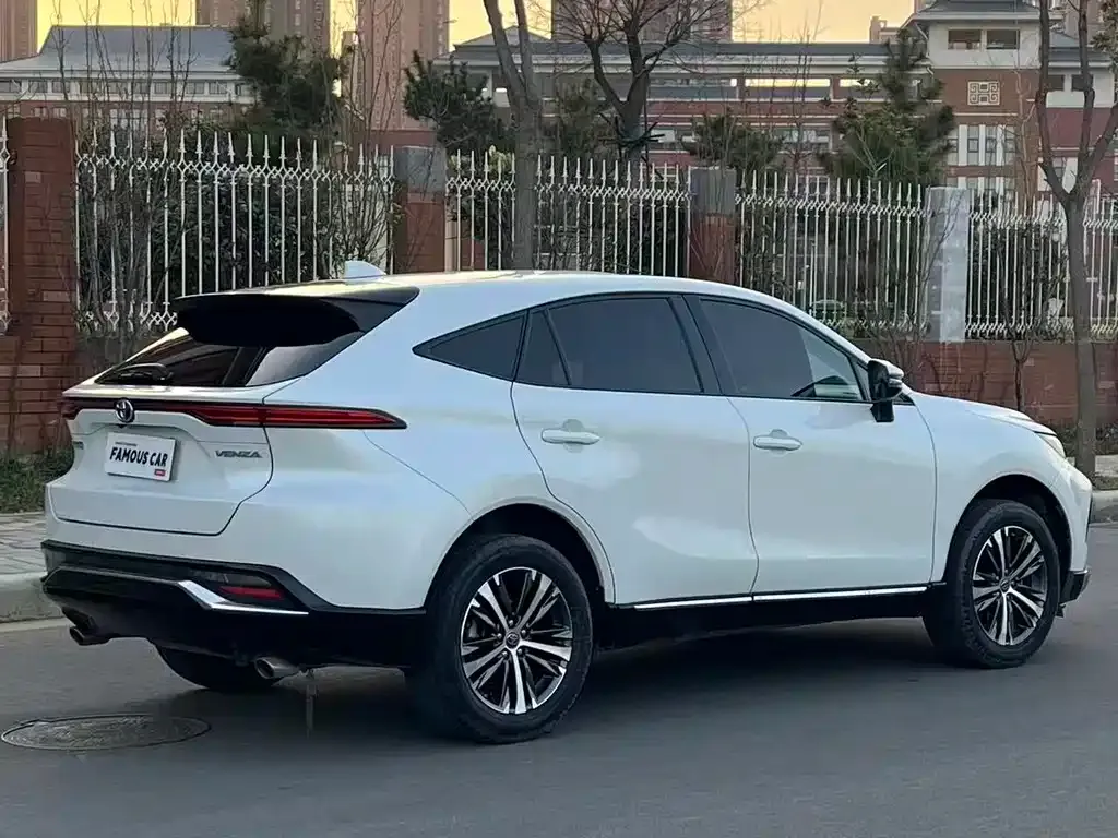 Toyota Venza 2022 из CN, фото 4