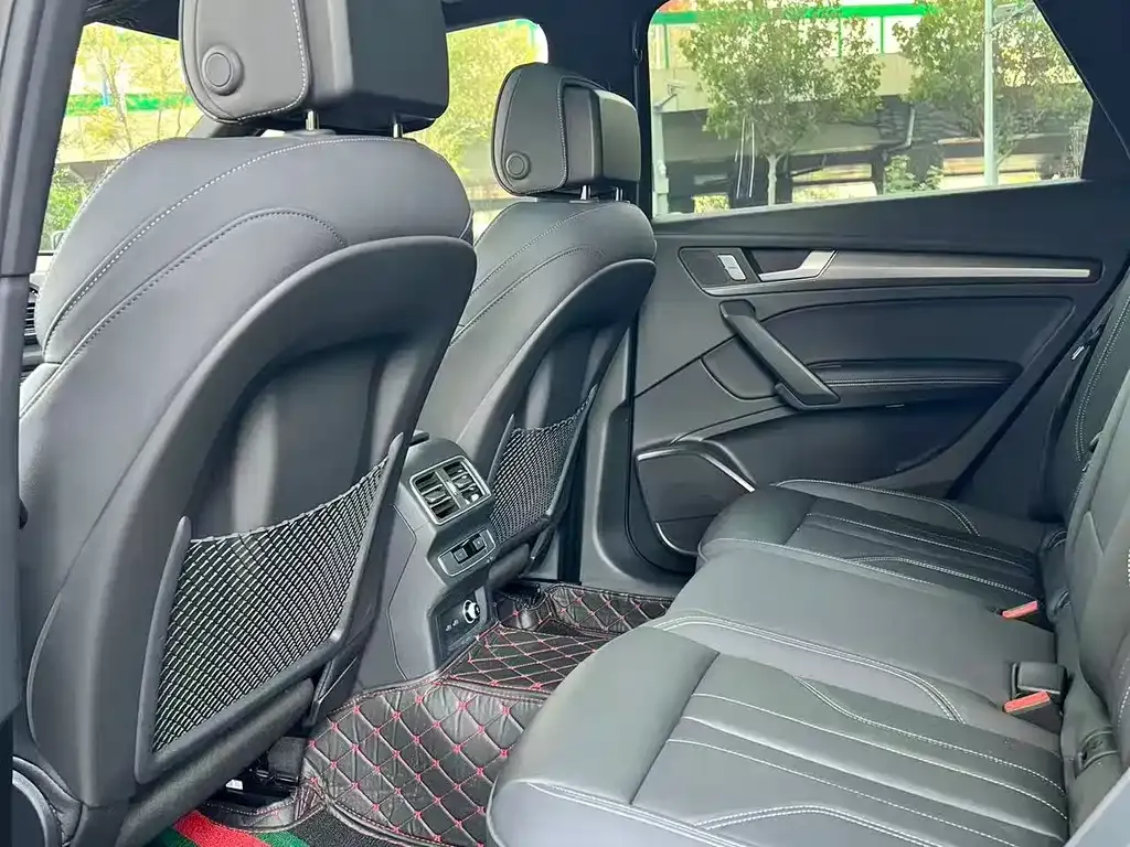 Audi Q5L 2024 из CN, фото 7