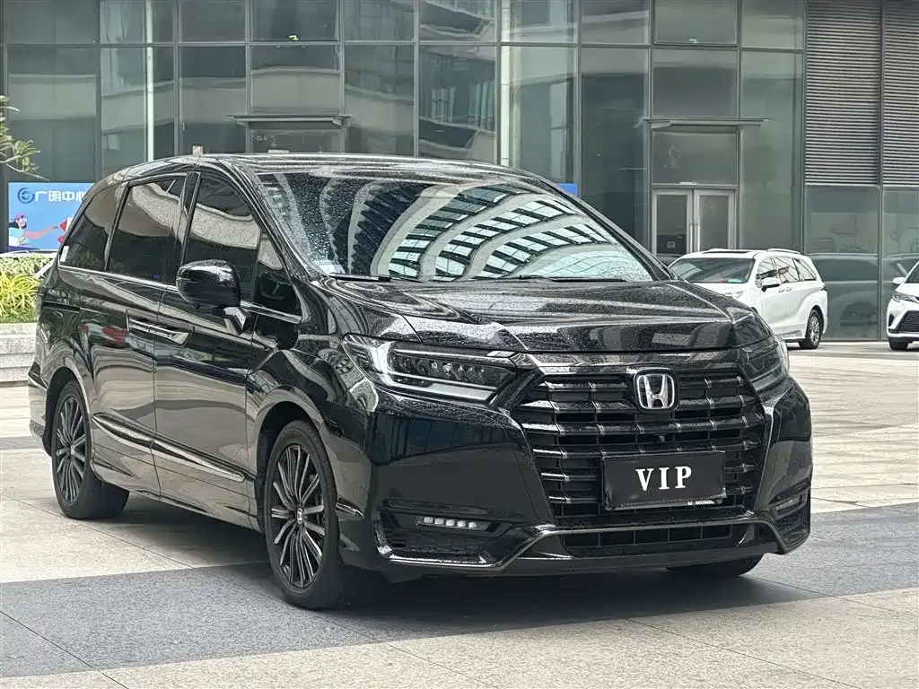 Honda Elysion 2025 из CN, фото 3