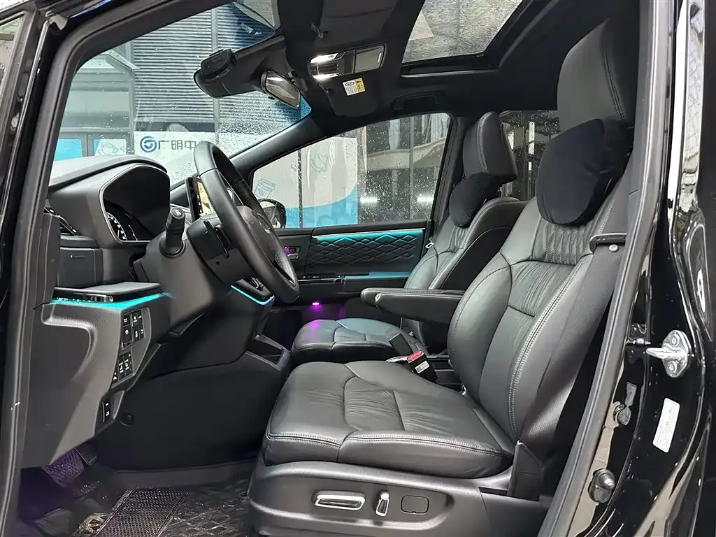 Honda Elysion 2025 из CN, фото 4