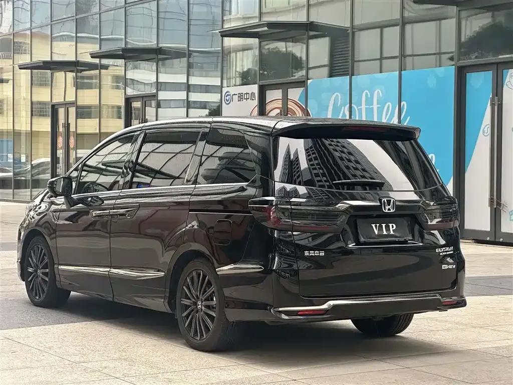 Honda Elysion 2025 из CN, фото 7