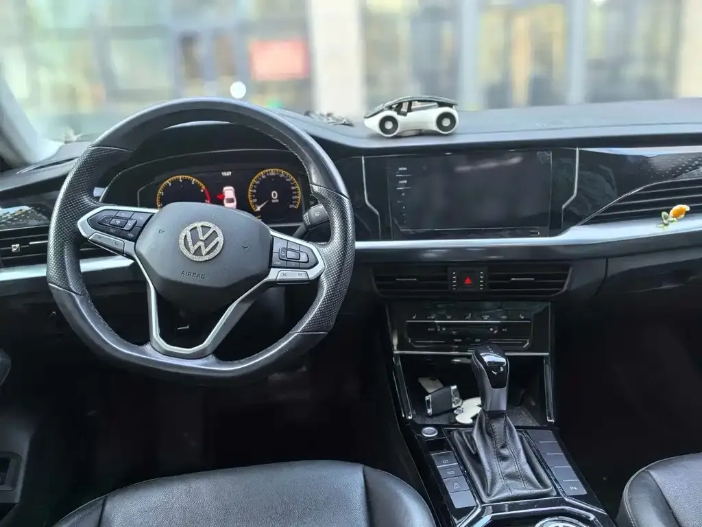 Volkswagen Passat 2022 из CN, фото 8