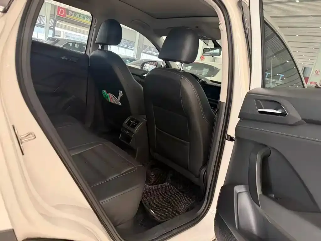 Volkswagen Tharu 2022 из CN, фото 5