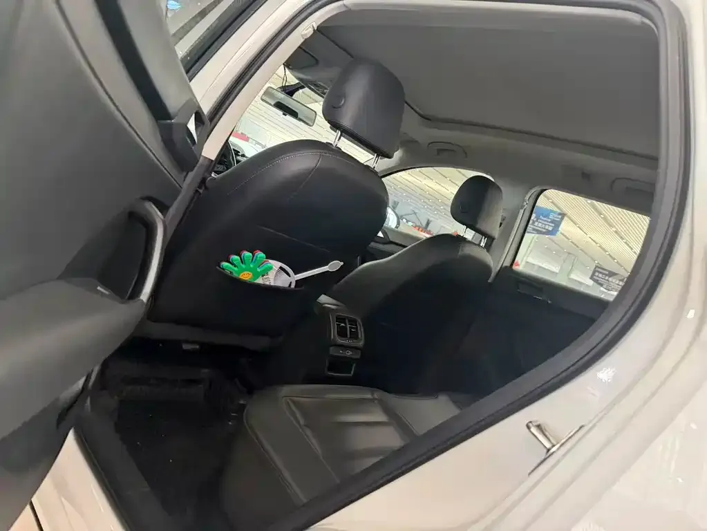 Volkswagen Tharu 2022 из CN, фото 8